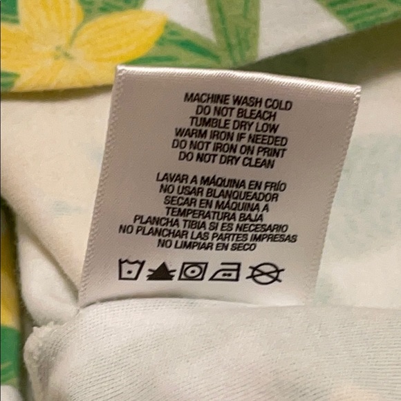 Basic Editions Size Large Spring Flowers T- Shirt - Picture 12 of 12